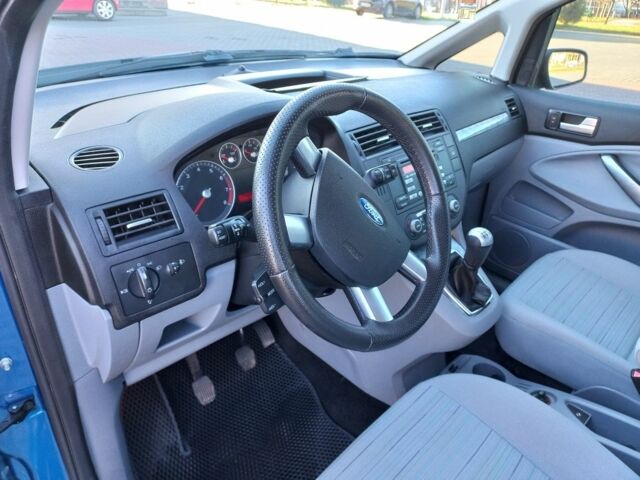 Синий Форд Фокус, объемом двигателя 1.6 л и пробегом 216 тыс. км за 5750 $, фото 4 на Automoto.ua