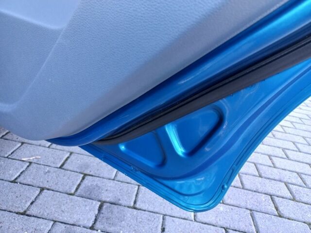 Синий Форд Фокус, объемом двигателя 1.6 л и пробегом 216 тыс. км за 5750 $, фото 6 на Automoto.ua