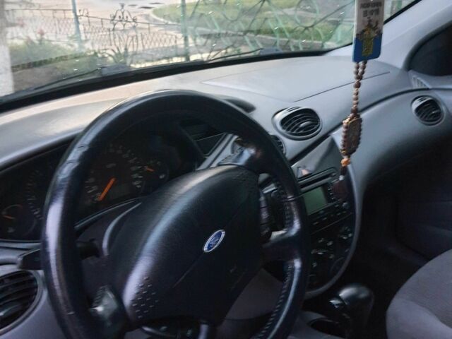 Синий Форд Фокус, объемом двигателя 2 л и пробегом 188 тыс. км за 3000 $, фото 3 на Automoto.ua