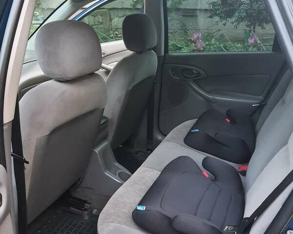 Синий Форд Фокус, объемом двигателя 2 л и пробегом 188 тыс. км за 3400 $, фото 4 на Automoto.ua