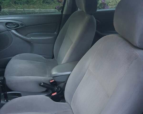 Синий Форд Фокус, объемом двигателя 2 л и пробегом 188 тыс. км за 3400 $, фото 1 на Automoto.ua