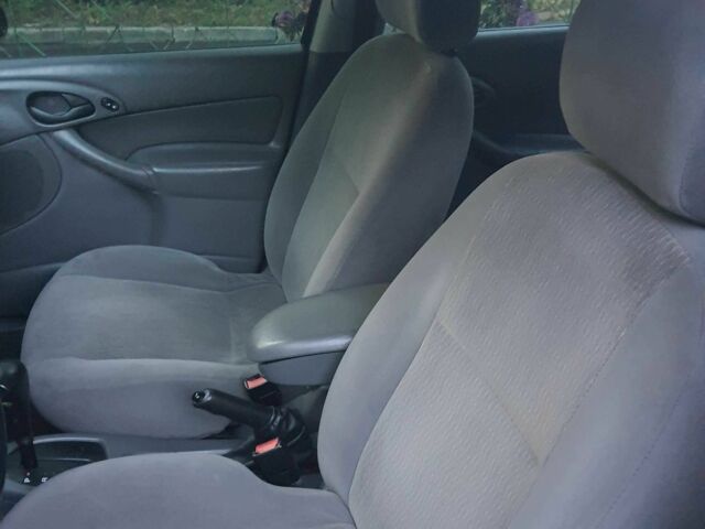 Синий Форд Фокус, объемом двигателя 2 л и пробегом 188 тыс. км за 3000 $, фото 4 на Automoto.ua