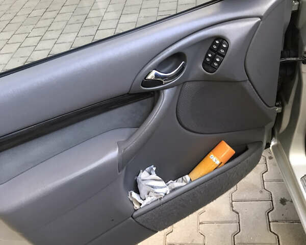 Синий Форд Фокус, объемом двигателя 2 л и пробегом 197 тыс. км за 3000 $, фото 6 на Automoto.ua