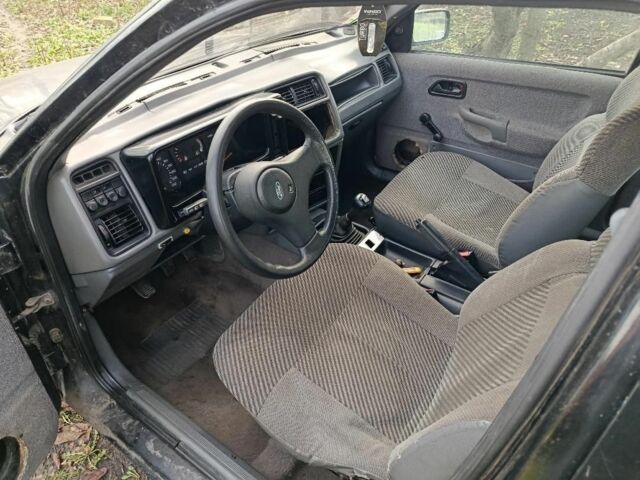 Синій Форд Фокус, об'ємом двигуна 0 л та пробігом 30 тис. км за 615 $, фото 3 на Automoto.ua