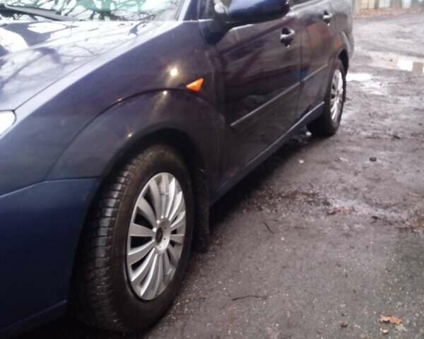 Синій Форд Фокус, об'ємом двигуна 1.8 л та пробігом 345 тис. км за 2700 $, фото 1 на Automoto.ua