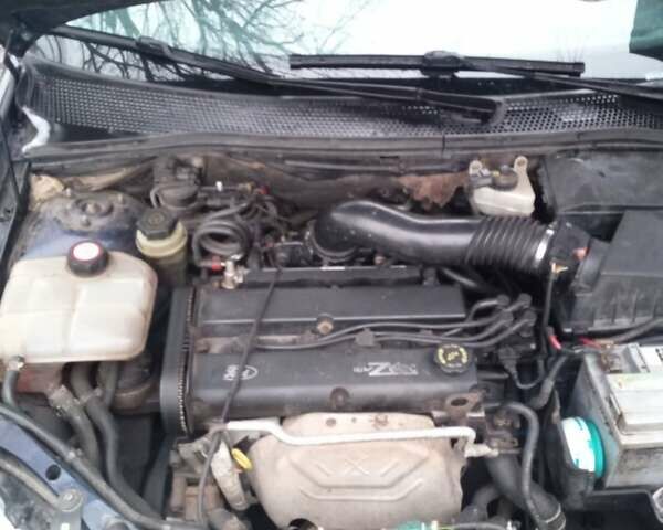 Синій Форд Фокус, об'ємом двигуна 1.8 л та пробігом 345 тис. км за 2700 $, фото 8 на Automoto.ua