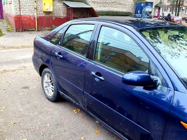 Синий Форд Фокус, объемом двигателя 1.8 л и пробегом 220 тыс. км за 3600 $, фото 4 на Automoto.ua