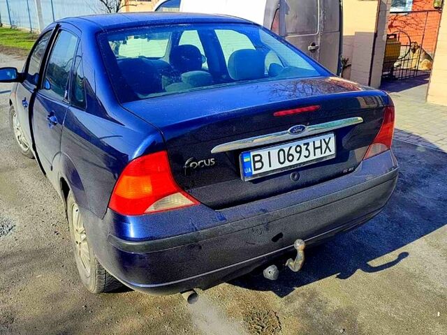 Синий Форд Фокус, объемом двигателя 1.8 л и пробегом 150 тыс. км за 3300 $, фото 4 на Automoto.ua