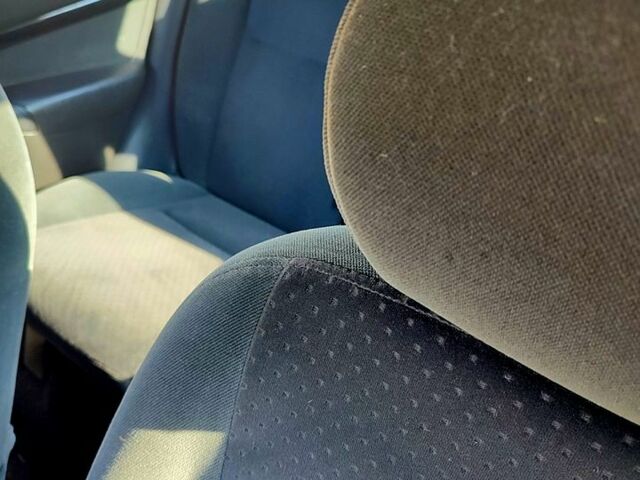 Синий Форд Фокус, объемом двигателя 1.8 л и пробегом 150 тыс. км за 3300 $, фото 2 на Automoto.ua