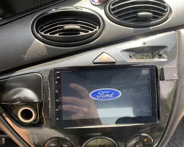 Синій Форд Фокус, об'ємом двигуна 1.8 л та пробігом 345 тис. км за 3000 $, фото 5 на Automoto.ua