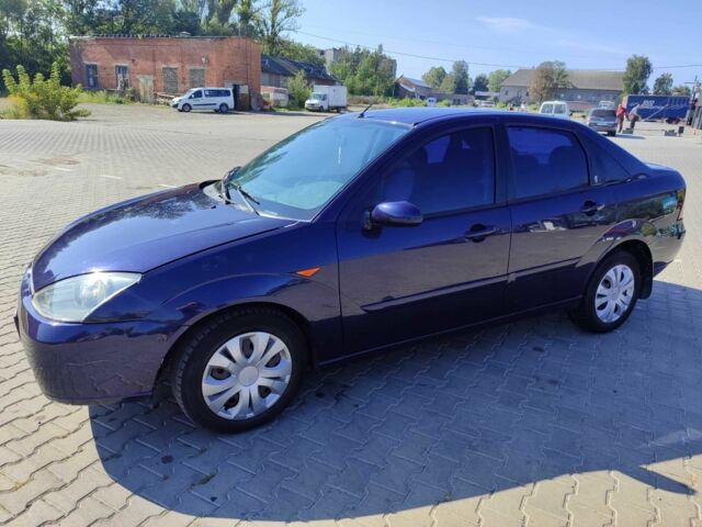 Синий Форд Фокус, объемом двигателя 1.6 л и пробегом 288 тыс. км за 2055 $, фото 6 на Automoto.ua