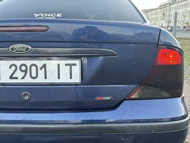 Синій Форд Фокус, об'ємом двигуна 1.6 л та пробігом 304 тис. км за 3000 $, фото 5 на Automoto.ua