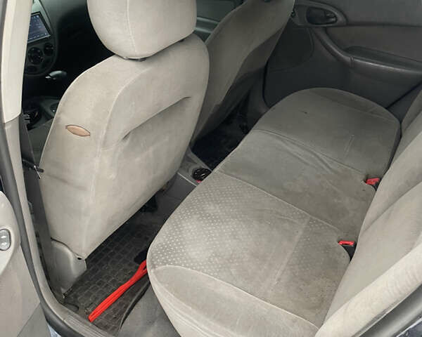 Синий Форд Фокус, объемом двигателя 2 л и пробегом 220 тыс. км за 3000 $, фото 7 на Automoto.ua