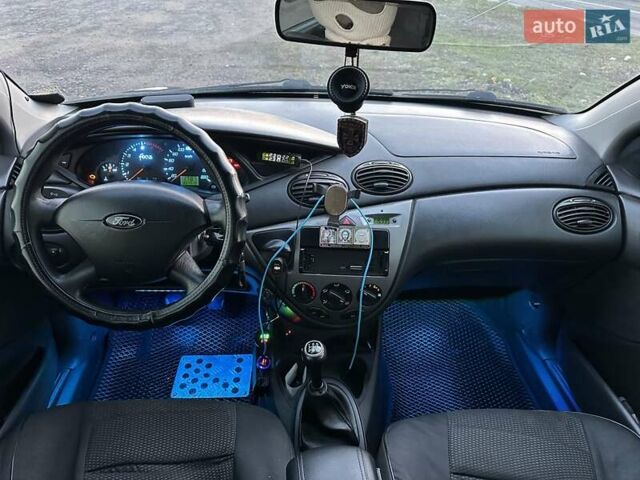 Синий Форд Фокус, объемом двигателя 1.6 л и пробегом 304 тыс. км за 2900 $, фото 8 на Automoto.ua