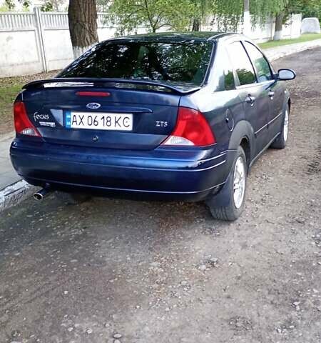 Синий Форд Фокус, объемом двигателя 2 л и пробегом 175 тыс. км за 2975 $, фото 1 на Automoto.ua