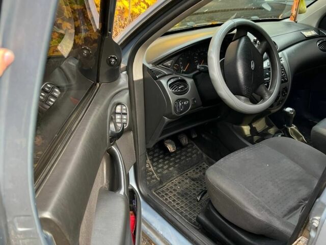 Синій Форд Фокус, об'ємом двигуна 1.6 л та пробігом 330 тис. км за 3500 $, фото 1 на Automoto.ua