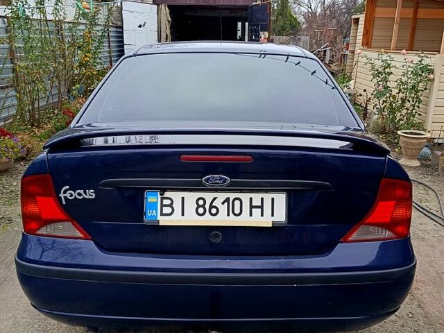 Синий Форд Фокус, объемом двигателя 1.6 л и пробегом 300 тыс. км за 3000 $, фото 8 на Automoto.ua