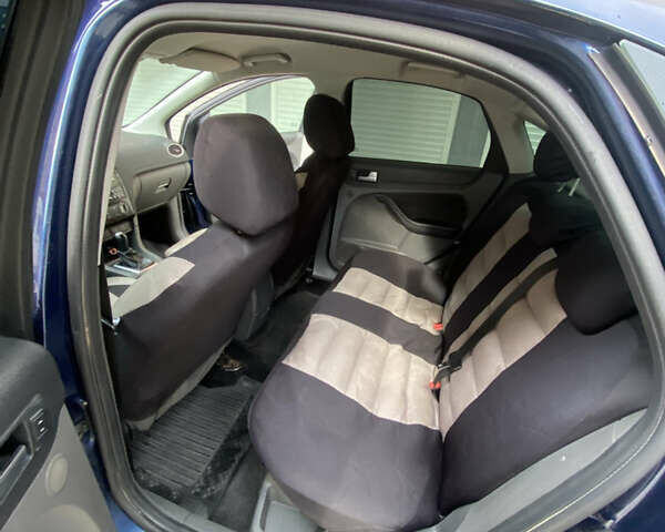 Синий Форд Фокус, объемом двигателя 1.6 л и пробегом 214 тыс. км за 3800 $, фото 12 на Automoto.ua