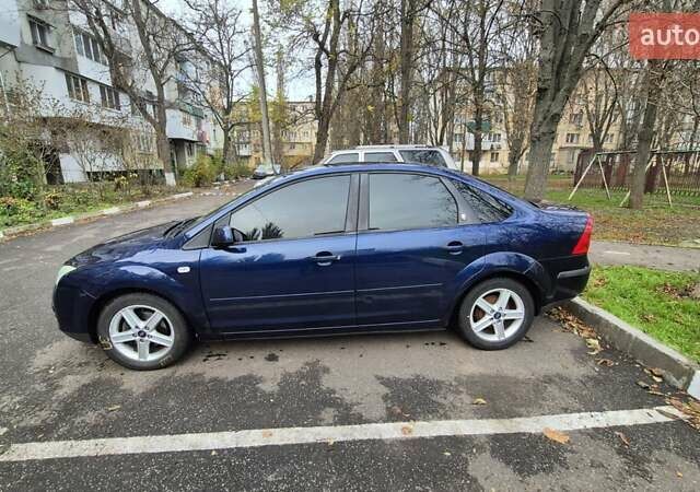 Синій Форд Фокус, об'ємом двигуна 1.6 л та пробігом 197 тис. км за 4800 $, фото 2 на Automoto.ua