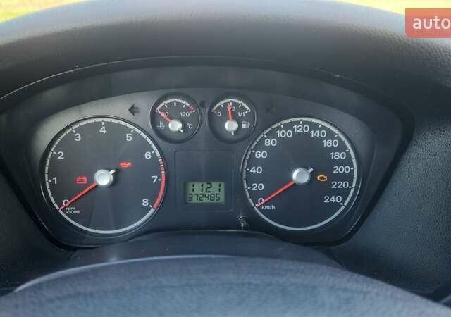 Синий Форд Фокус, объемом двигателя 1.6 л и пробегом 372 тыс. км за 2900 $, фото 23 на Automoto.ua