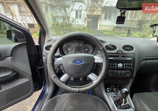 Синій Форд Фокус, об'ємом двигуна 1.6 л та пробігом 197 тис. км за 4800 $, фото 17 на Automoto.ua