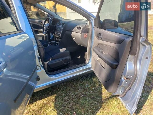 Синий Форд Фокус, объемом двигателя 1.6 л и пробегом 243 тыс. км за 4000 $, фото 14 на Automoto.ua