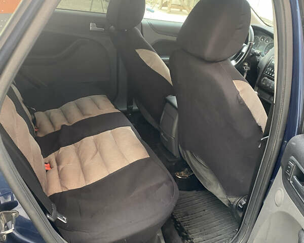 Синий Форд Фокус, объемом двигателя 1.6 л и пробегом 214 тыс. км за 3800 $, фото 10 на Automoto.ua