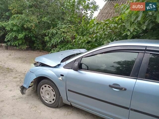 Синій Форд Фокус, об'ємом двигуна 1.6 л та пробігом 320 тис. км за 1500 $, фото 6 на Automoto.ua