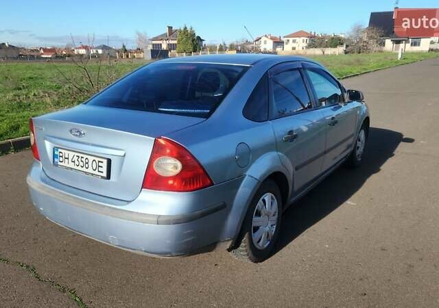 Синий Форд Фокус, объемом двигателя 1.6 л и пробегом 372 тыс. км за 2900 $, фото 8 на Automoto.ua