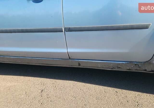 Синий Форд Фокус, объемом двигателя 1.6 л и пробегом 372 тыс. км за 2900 $, фото 13 на Automoto.ua