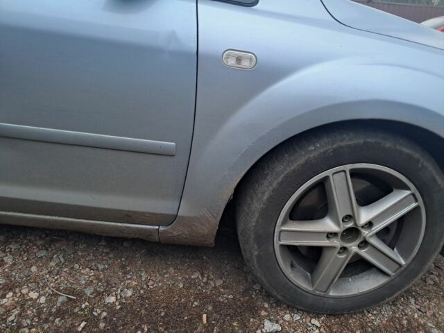 Синий Форд Фокус, объемом двигателя 2 л и пробегом 300 тыс. км за 4000 $, фото 9 на Automoto.ua