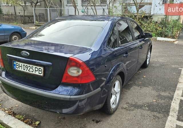 Синій Форд Фокус, об'ємом двигуна 1.6 л та пробігом 197 тис. км за 4800 $, фото 5 на Automoto.ua