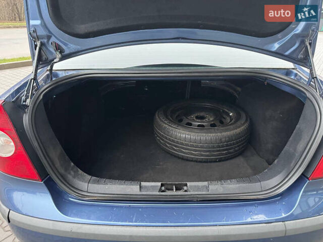 Синій Форд Фокус, об'ємом двигуна 1.6 л та пробігом 298 тис. км за 3900 $, фото 34 на Automoto.ua