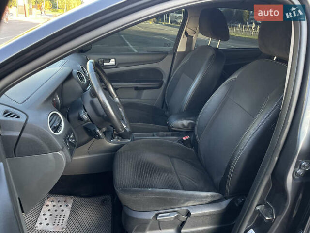 Форд Фокус 2006 в Киеве на Automoto.ua Синий Форд Фокус, объемом двигателя 2 л и пробегом 296 тыс. км за 4200 $, фото 9 на Automoto.ua