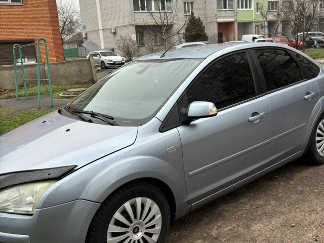 Синій Форд Фокус, об'ємом двигуна 1.6 л та пробігом 308 тис. км за 3800 $, фото 1 на Automoto.ua
