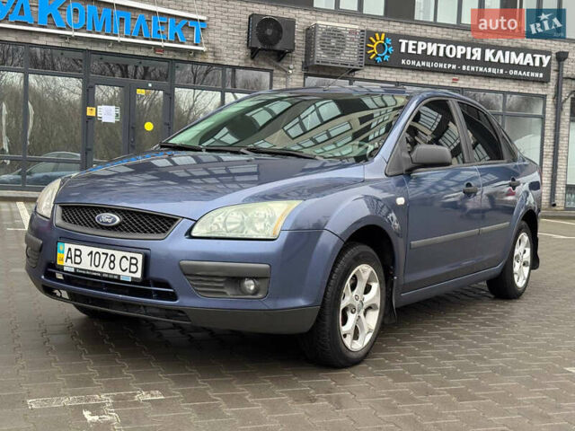 Синій Форд Фокус, об'ємом двигуна 1.6 л та пробігом 298 тис. км за 3900 $, фото 2 на Automoto.ua