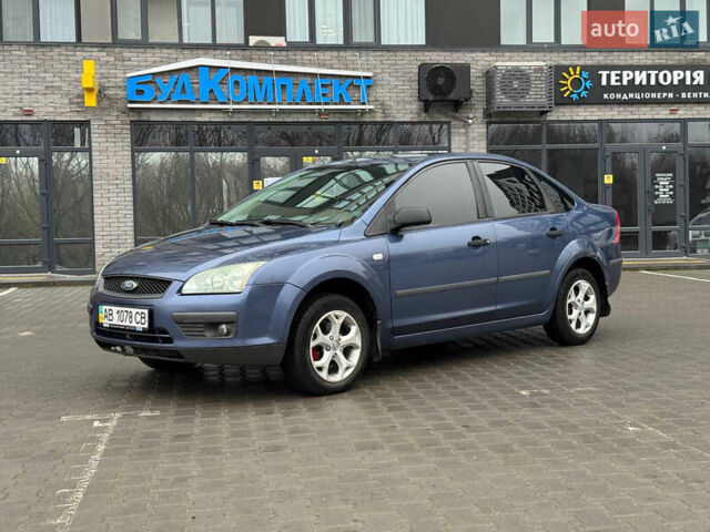 Синій Форд Фокус, об'ємом двигуна 1.6 л та пробігом 298 тис. км за 3900 $, фото 3 на Automoto.ua