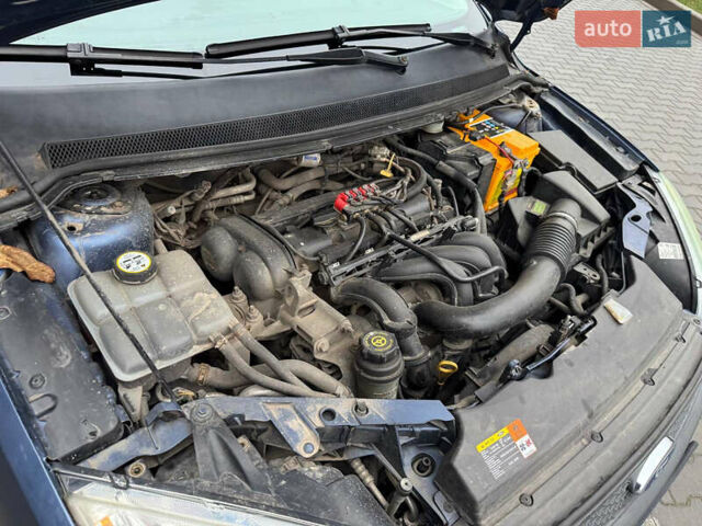 Синій Форд Фокус, об'ємом двигуна 1.6 л та пробігом 298 тис. км за 3900 $, фото 37 на Automoto.ua