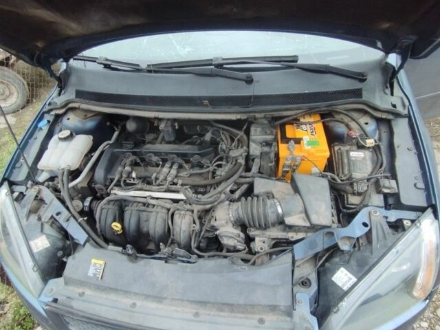 Синий Форд Фокус, объемом двигателя 2 л и пробегом 475 тыс. км за 1500 $, фото 5 на Automoto.ua