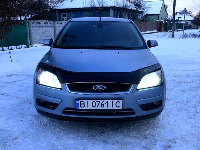 Синий Форд Фокус, объемом двигателя 1.6 л и пробегом 300 тыс. км за 5200 $, фото 1 на Automoto.ua
