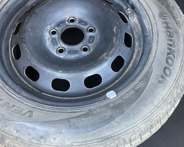 Синий Форд Фокус, объемом двигателя 1.6 л и пробегом 320 тыс. км за 4500 $, фото 12 на Automoto.ua