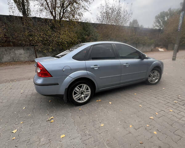 Синий Форд Фокус, объемом двигателя 1.6 л и пробегом 347 тыс. км за 4600 $, фото 7 на Automoto.ua