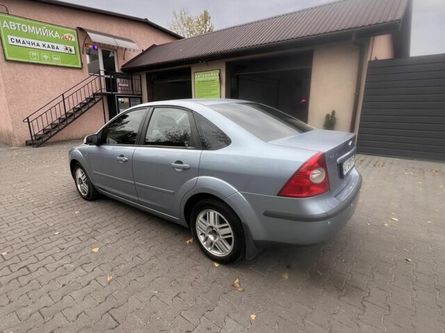 Синий Форд Фокус, объемом двигателя 1.6 л и пробегом 347 тыс. км за 4600 $, фото 2 на Automoto.ua