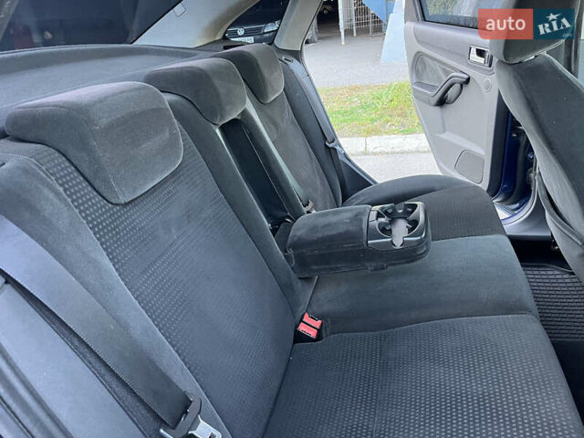 Синий Форд Фокус, объемом двигателя 1.6 л и пробегом 288 тыс. км за 3700 $, фото 13 на Automoto.ua