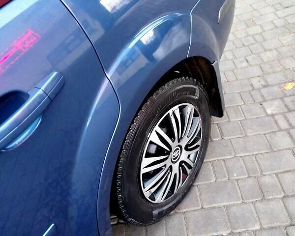 Синий Форд Фокус, объемом двигателя 1.6 л и пробегом 259 тыс. км за 4000 $, фото 32 на Automoto.ua