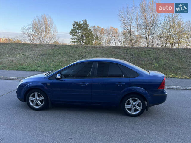 Синий Форд Фокус, объемом двигателя 1.6 л и пробегом 288 тыс. км за 3700 $, фото 1 на Automoto.ua