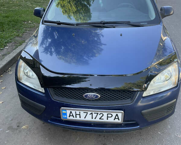 Синий Форд Фокус, объемом двигателя 1.6 л и пробегом 320 тыс. км за 4500 $, фото 1 на Automoto.ua