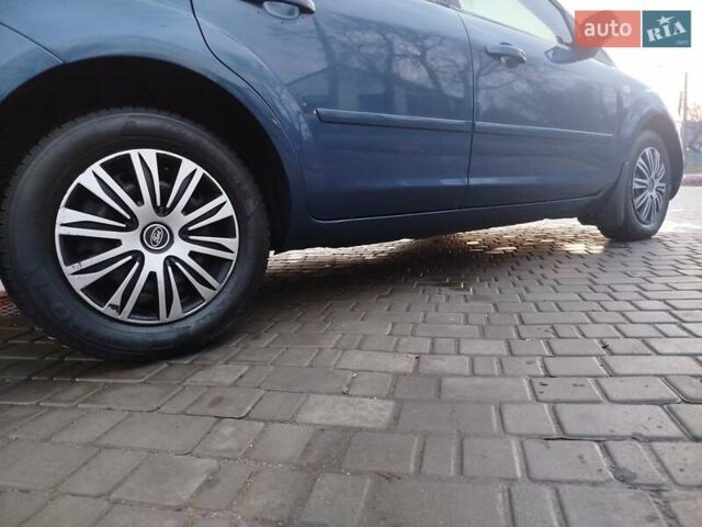 Синий Форд Фокус, объемом двигателя 1.6 л и пробегом 259 тыс. км за 4000 $, фото 34 на Automoto.ua