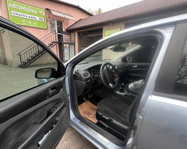 Синий Форд Фокус, объемом двигателя 1.6 л и пробегом 347 тыс. км за 4600 $, фото 8 на Automoto.ua