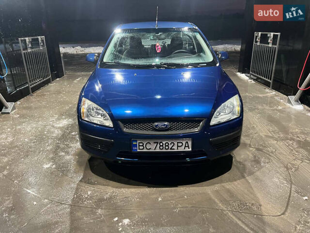 Синій Форд Фокус, об'ємом двигуна 1.6 л та пробігом 120 тис. км за 3300 $, фото 3 на Automoto.ua